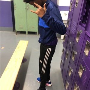 Meet your Posher, Damion